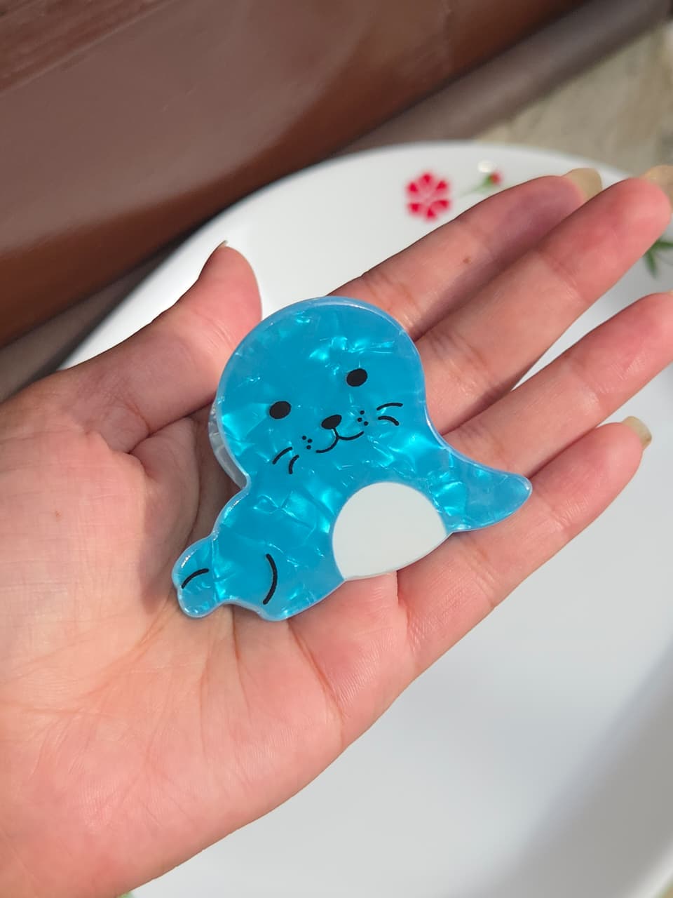    Bright sky blue sea lion seal acrylic hair clutch clip
